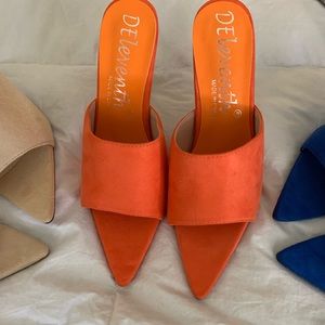 Pointed toe mule